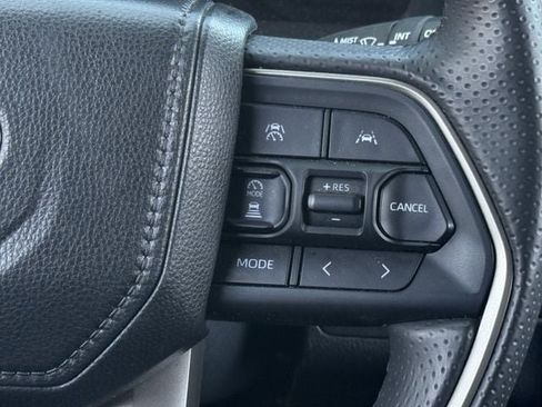 Used 2025 Toyota 4Runner SR5 RWD image 14