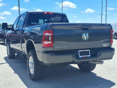 Used 2024 RAM 2500 Laramie w/ Safety Group AWD/4WD image 30