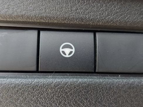 Used 2024 Nissan Rogue SV AWD/4WD image 35