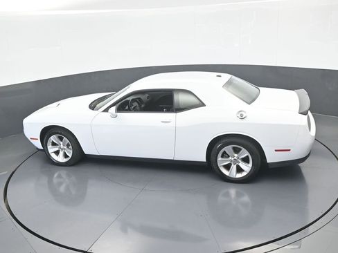 Used 2023 Dodge Challenger SXT image 41