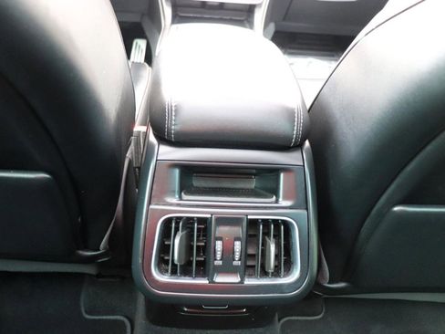 Used 2023 Maserati Grecale GT image 22