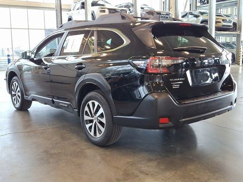 Certified 2024 Subaru Outback Premium w/ Popular Package #1 AWD/4WD image 7