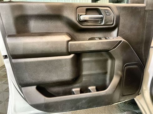 Used 2024 Chevrolet Silverado 2500 Custom w/ Custom Value Package image 21