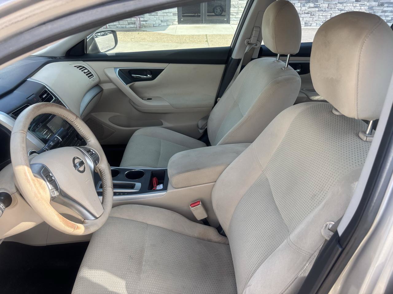 Used 2015 Nissan Altima 2.5 SV FWD image 5