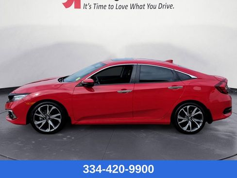 Used 2020 Honda Civic Touring image 2