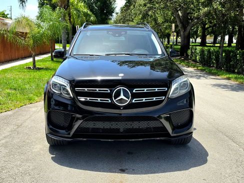 Used 2017 Mercedes-Benz GLS 550 4MATIC image 2