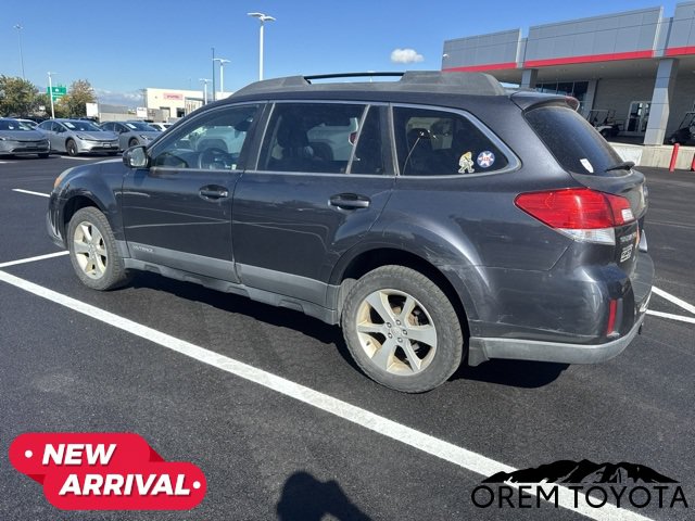 Used 2013 Subaru Outback 2.5i Premium AWD/4WD image 2
