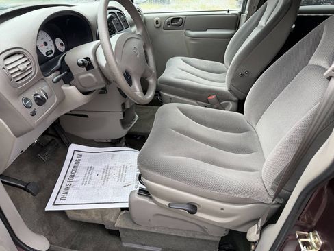 Used 2003 Dodge Grand Caravan SE FWD image 14