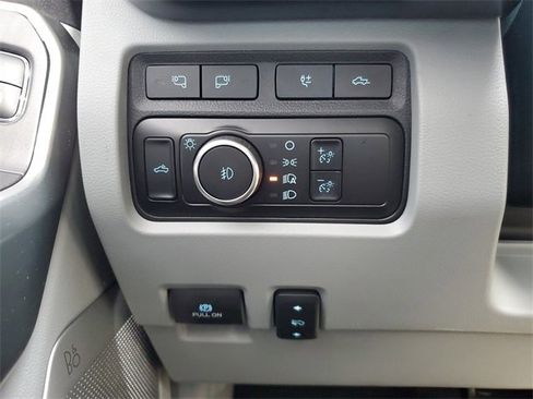 Used 2023 Ford F250 Limited w/ FX4 Off-Road Package image 16