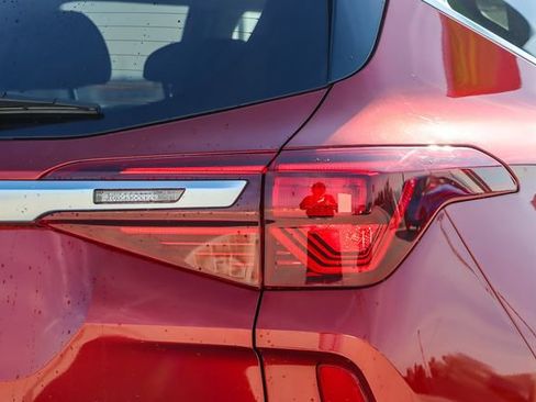 Used 2023 Kia Seltos S image 9