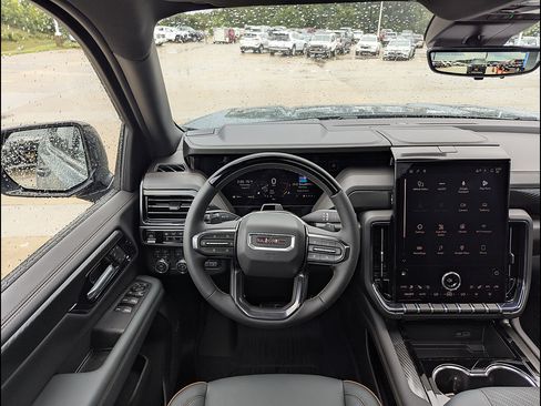 New 2026 GMC Yukon AT4 w/ AT4 Premium Plus Package AWD/4WD image 3