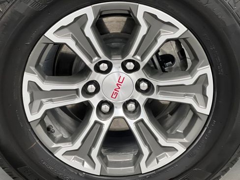 Used 2025 GMC Sierra 1500 SLT image 64