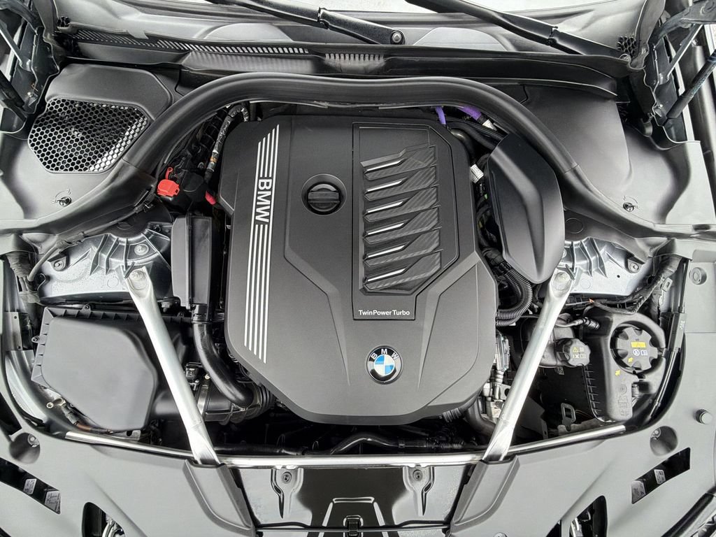 Used 2023 BMW 540i xDrive AWD/4WD image 17