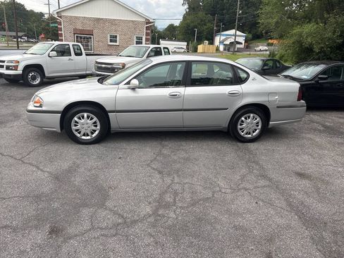 Used 2001 Chevrolet Impala FWD image 18