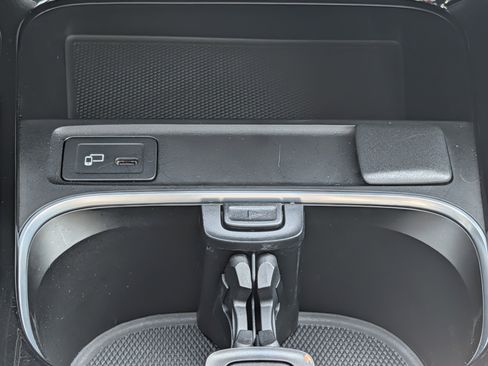 Used 2023 Mercedes-Benz GLA 250 4MATIC image 29