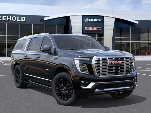 New 2026 GMC Yukon XL Denali w/ Denali Reserve Package AWD/4WD image 7