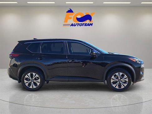 Used 2023 Nissan Rogue SV image 6