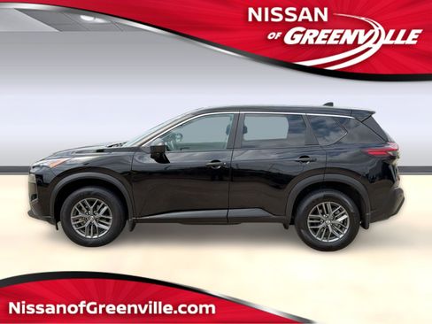 Used 2021 Nissan Rogue S image 1