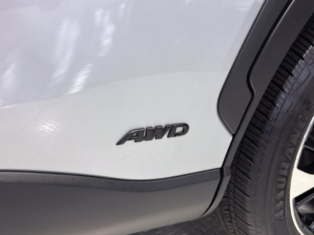 Used 2024 Toyota Corolla Cross AWD Hybrid w/ Convenience Package image 10