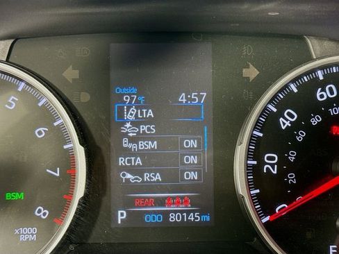 Certified 2022 Toyota RAV4 XLE w/ Convenience Package FWD image 12
