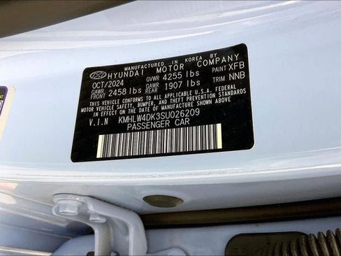 Certified 2025 Hyundai Elantra N image 33