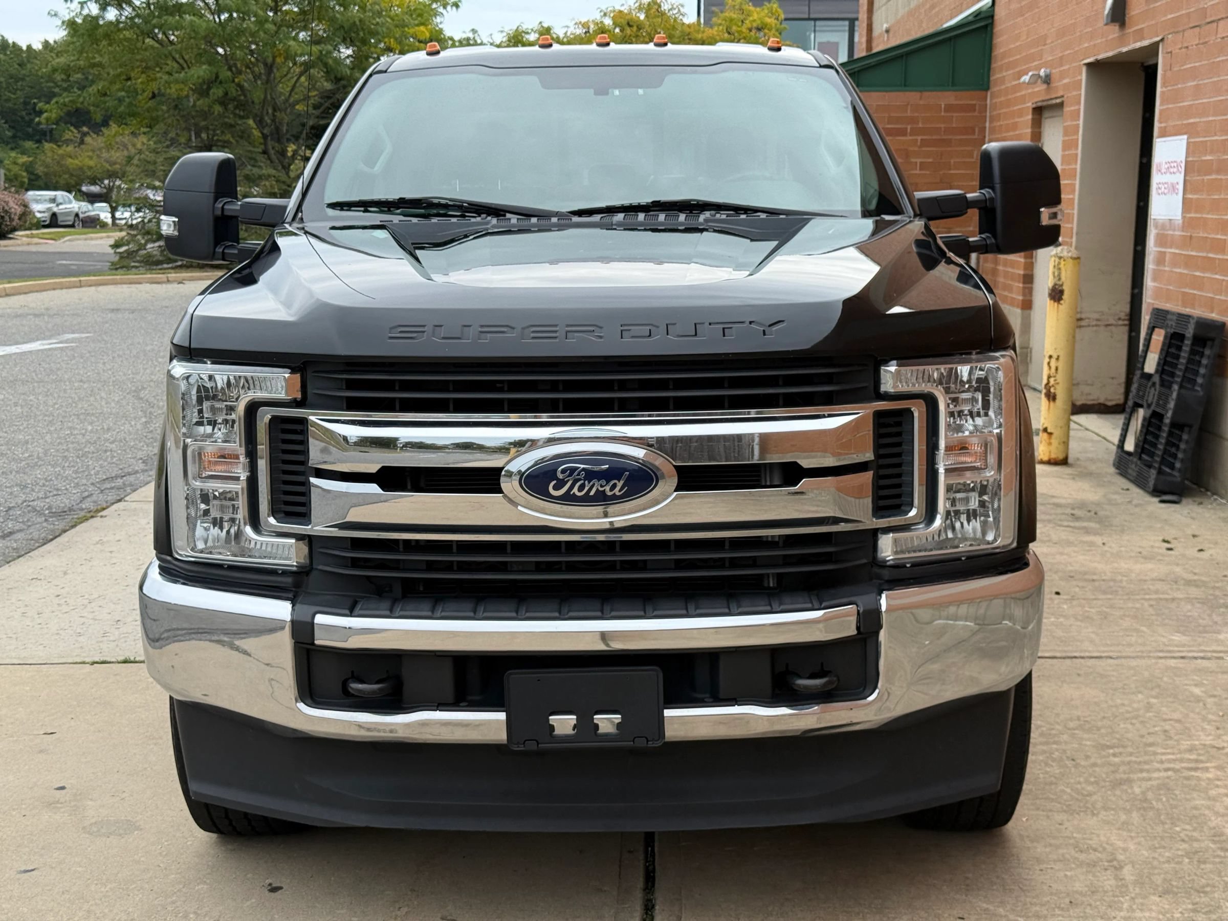 Used 2018 Ford F350 XL AWD/4WD image 2