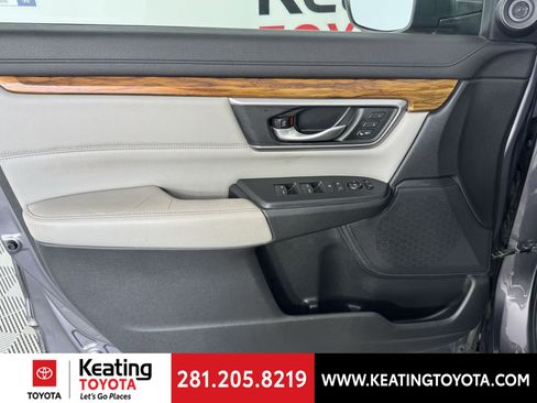 Used 2017 Honda CR-V Touring image 11