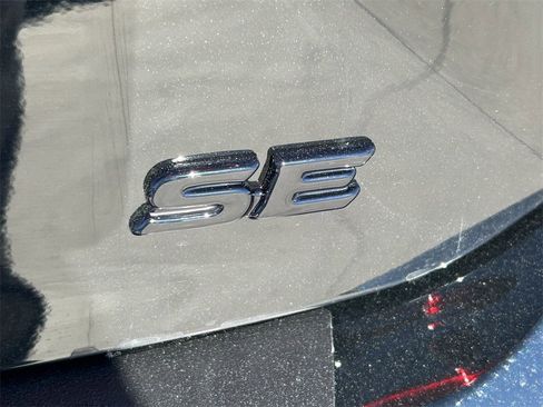 New 2026 Toyota Camry SE image 13