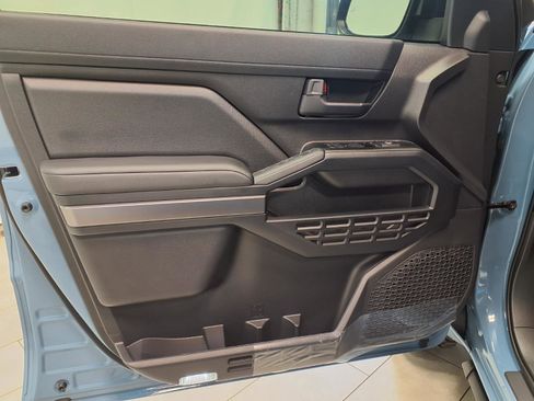 New 2026 Toyota 4Runner SR5 AWD/4WD image 27