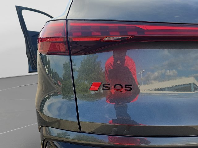 Used 2025 Audi SQ5 Premium Plus w/ Premium Plus Package AWD/4WD image 37