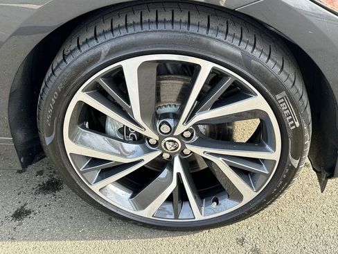 Used 2024 Jaguar I-PACE R-Dynamic HSE image 7