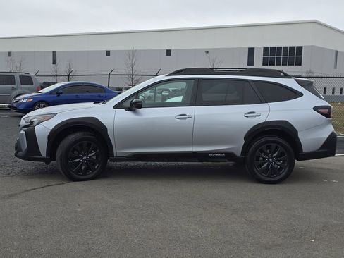Certified 2023 Subaru Outback Onyx Edition image 4