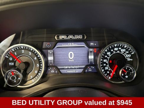 Used 2023 RAM 1500 Laramie AWD/4WD image 7