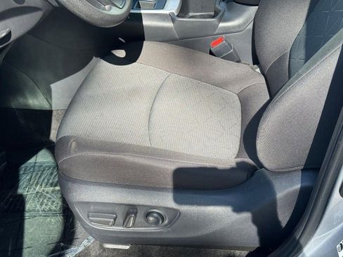Certified 2025 Toyota RAV4 XLE AWD/4WD image 19