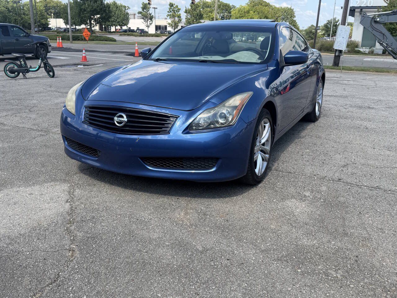 Used 2009 INFINITI G37 x Coupe w/ Premium Pkg AWD/4WD image 2