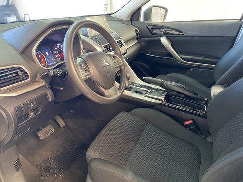 Used 2020 Mitsubishi Eclipse Cross LE FWD image 19