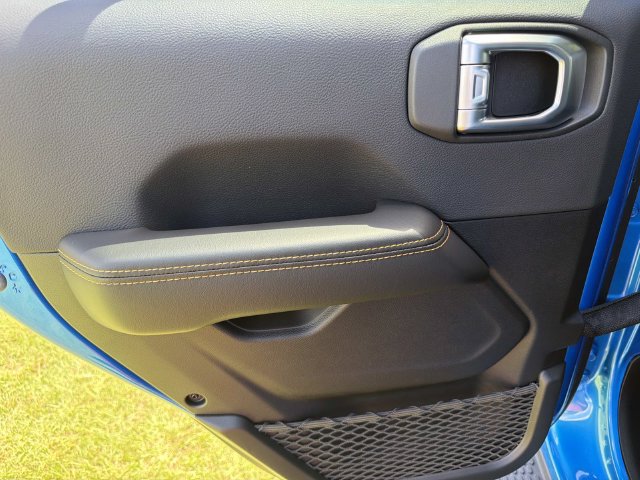 New 2027 Jeep Wrangler Unlimited Sahara AWD/4WD image 26