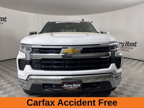 Used 2024 Chevrolet Silverado 1500 LT AWD/4WD image 3