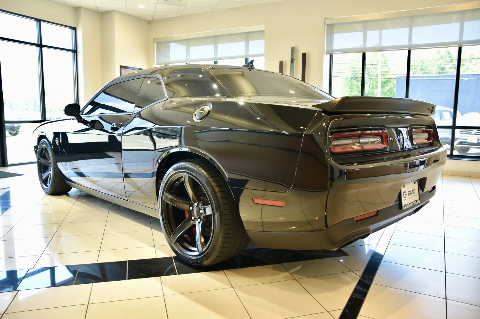 Used 2022 Dodge Challenger SRT Hellcat w/ Plus Package RWD image 4