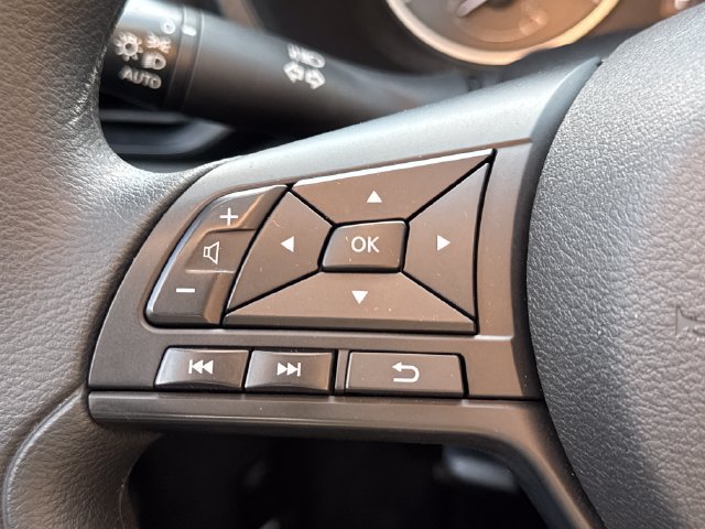Used 2025 Nissan Sentra S w/ Trunk Package FWD image 28