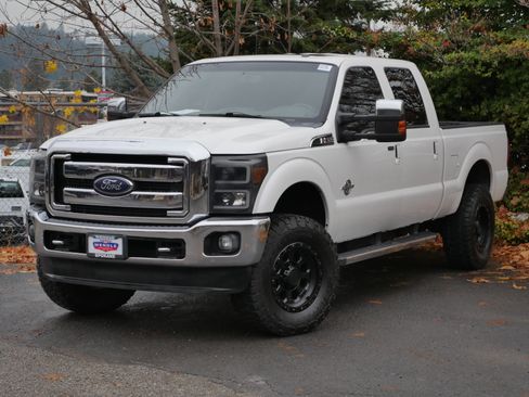 Used 2015 Ford F350 Lariat w/ Lariat Ultimate Package image 2