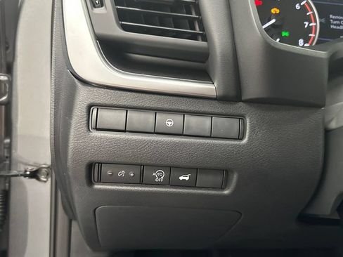 New 2026 Nissan Rogue SV w/ Cold Weather Package AWD/4WD image 19