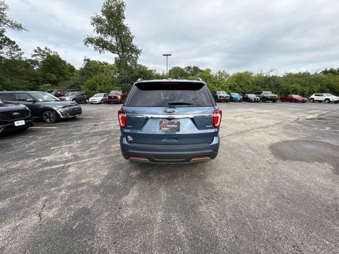 Used 2019 Ford Explorer XLT w/ Equipment Group 202A AWD/4WD image 19