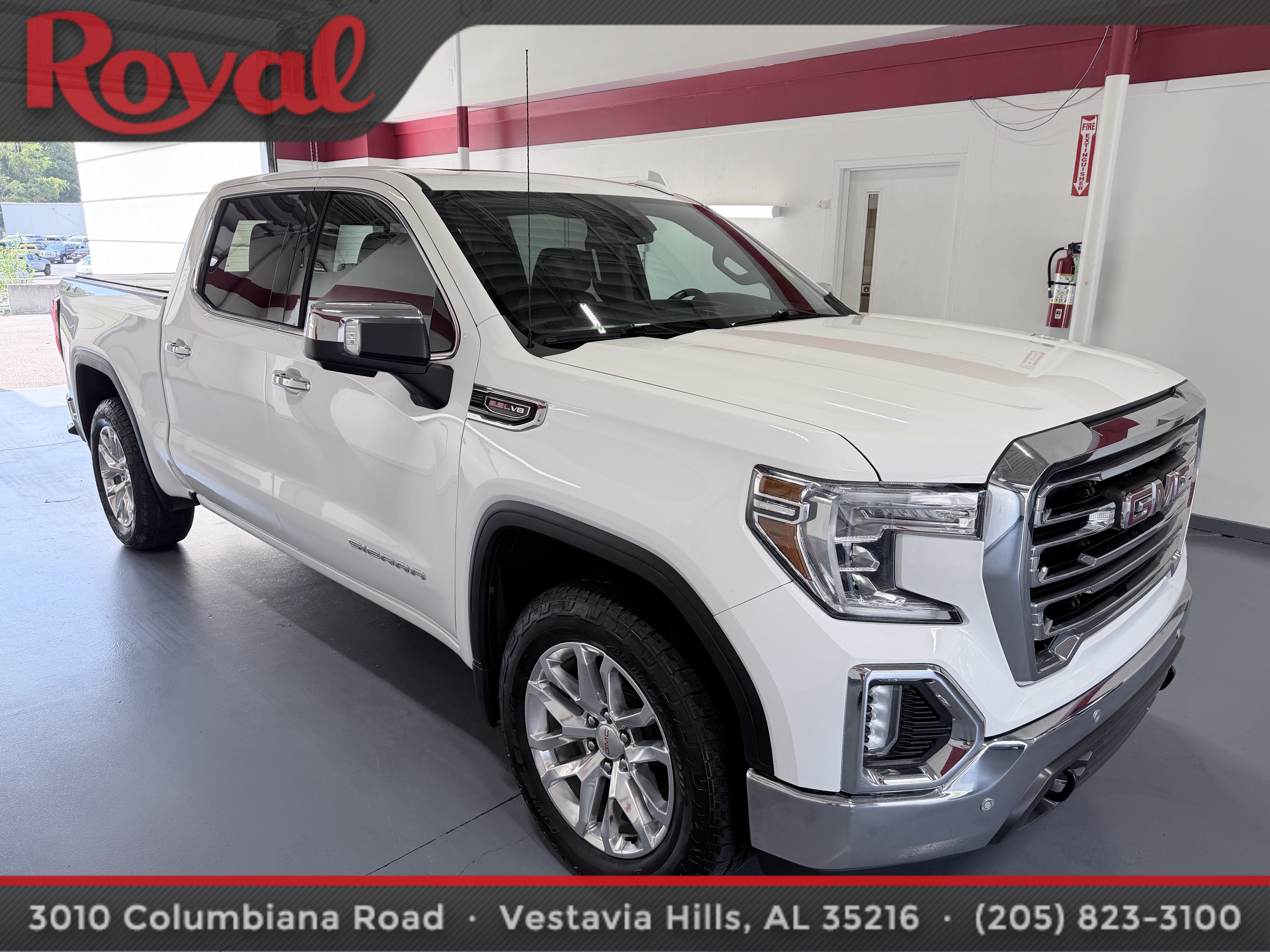 Used 2020 GMC Sierra 1500 SLT w/ SLT Premium Plus Package AWD/4WD image 3