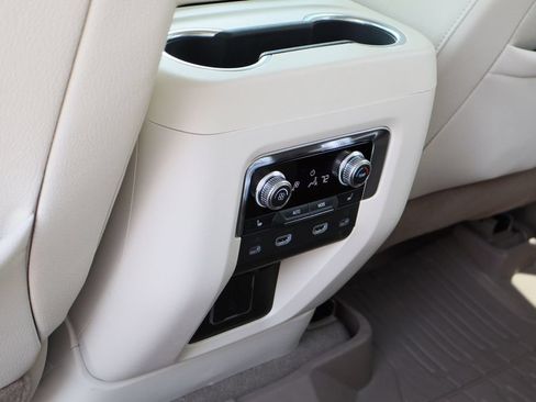 Certified 2024 GMC Yukon Denali w/ Advanced Technology Package AWD/4WD image 27