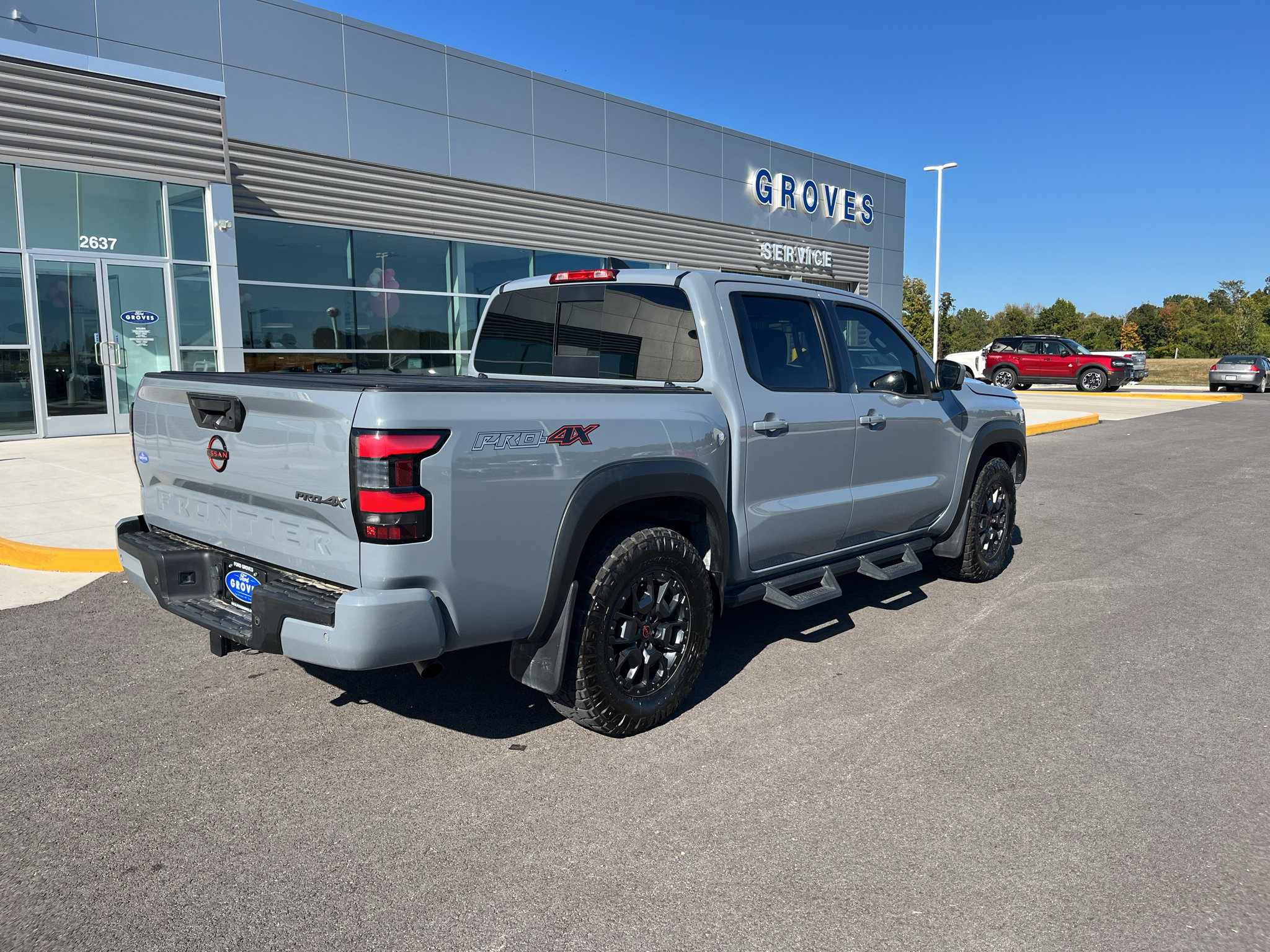 Used 2023 Nissan Frontier PRO-4X w/ Pro-4X Premium Package AWD/4WD image 5