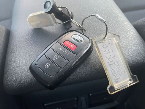 Used 2025 Toyota Camry LE image 22