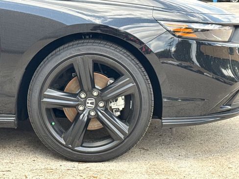 Used 2025 Honda Accord Sport image 5