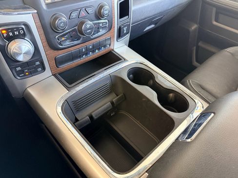 Used 2015 RAM 1500 Laramie w/ Convenience Group AWD/4WD image 18