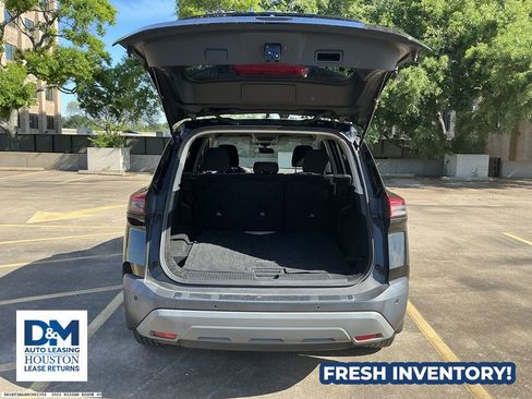 Used 2022 Nissan Rogue SV image 6